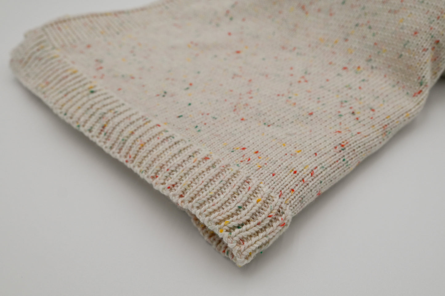 Knit Blanket - Rainbow Sprinkle