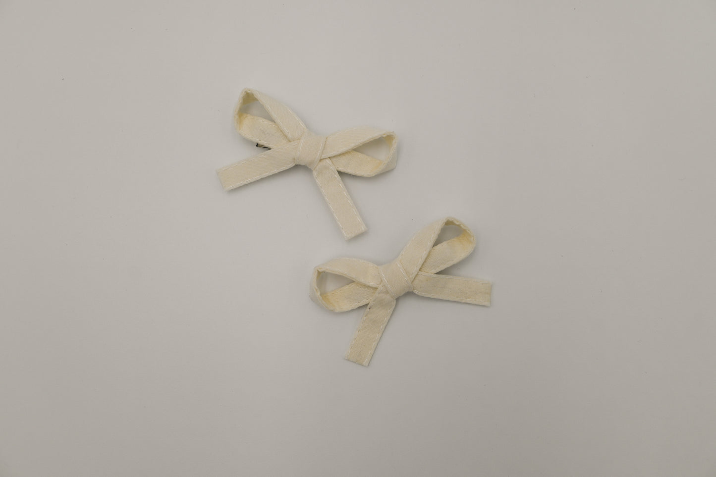 Ivory Bow Set