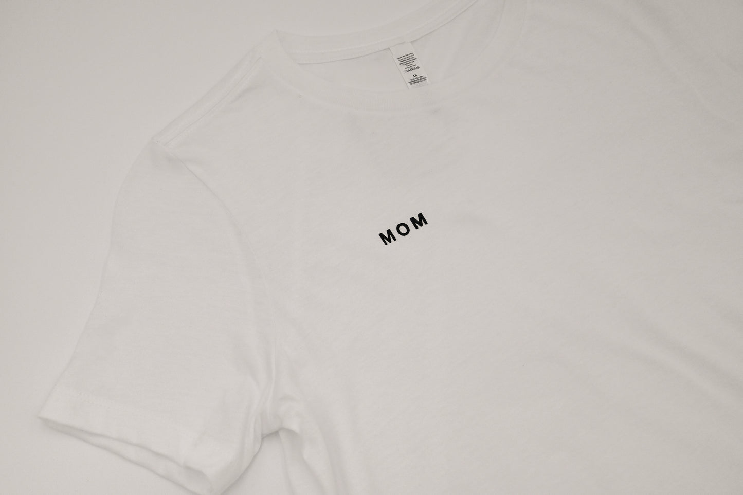 Mom - Tee