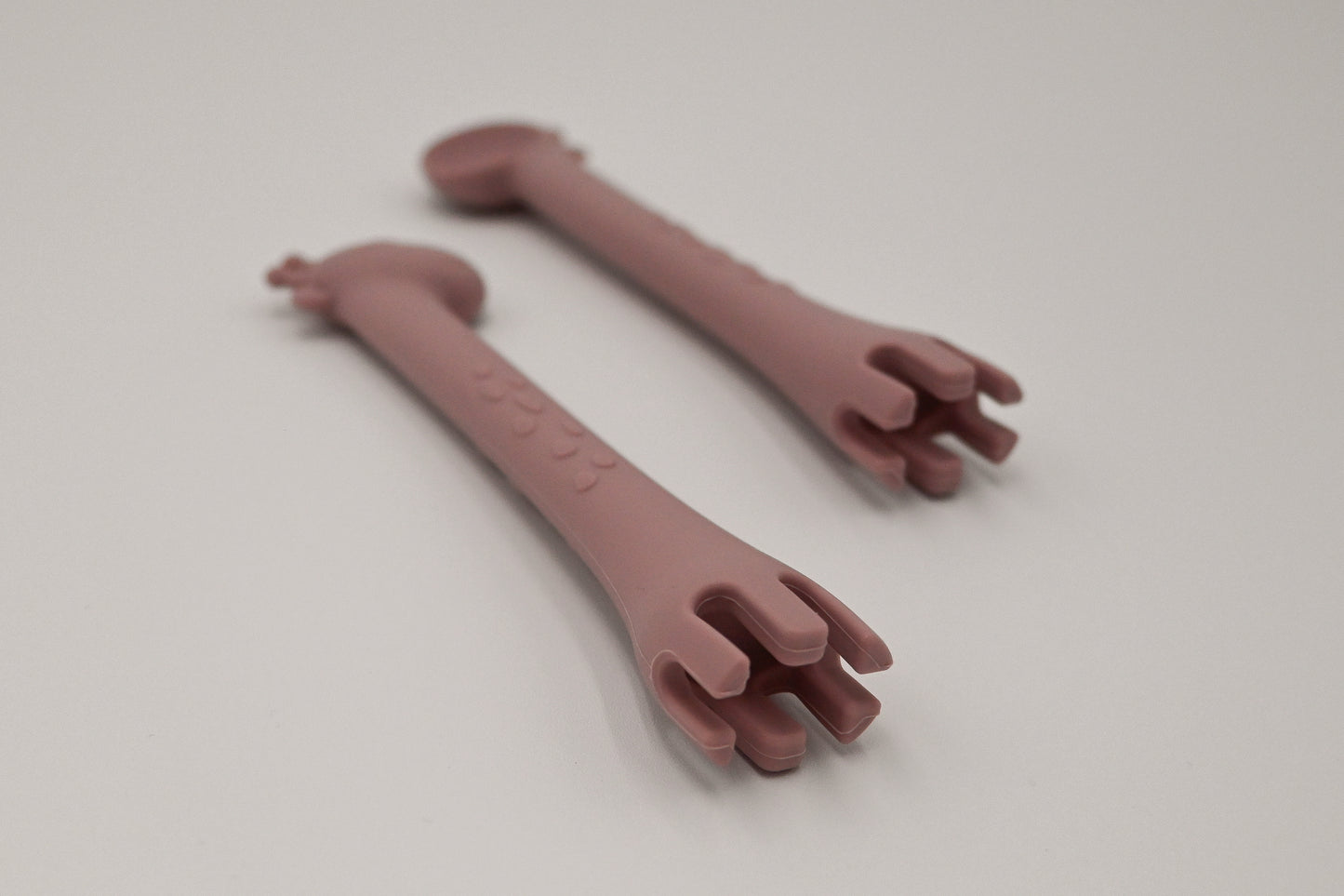 Giraffe Utensils [2 Colors]